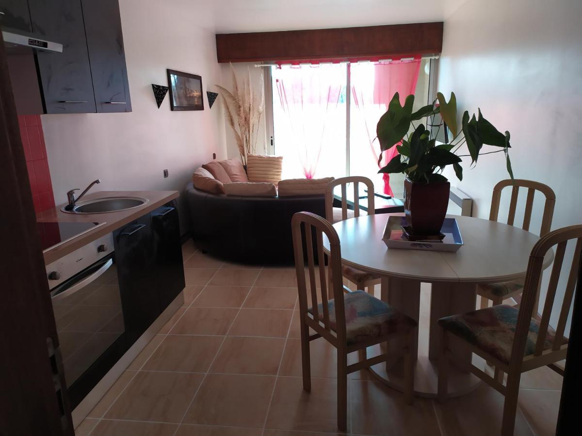 50M2 2 A 4 Pers Tout Confort Balcons Jardin Terrasse Les Albres Exterior foto